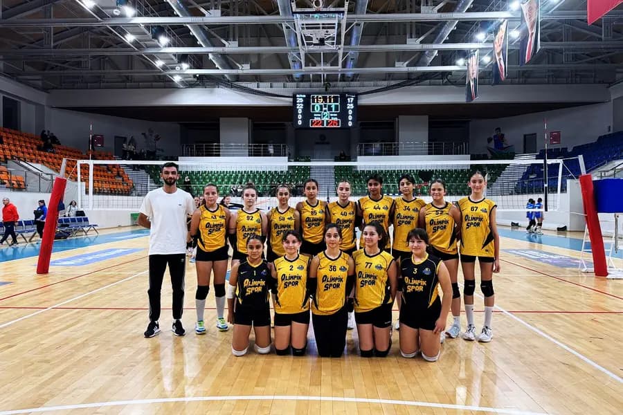 Voleybol takımımız sahada